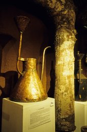 Comoros-Archipelago;-Copper;-Distillation;-France;-Heritage;-Indian-Ocean;-Industry;-Kaleidos;-Kaleidos-images;-La-parole-à-limage;-Laurent-Abad;-Mayotte;-Museum;-Still;-Stories-Pictures